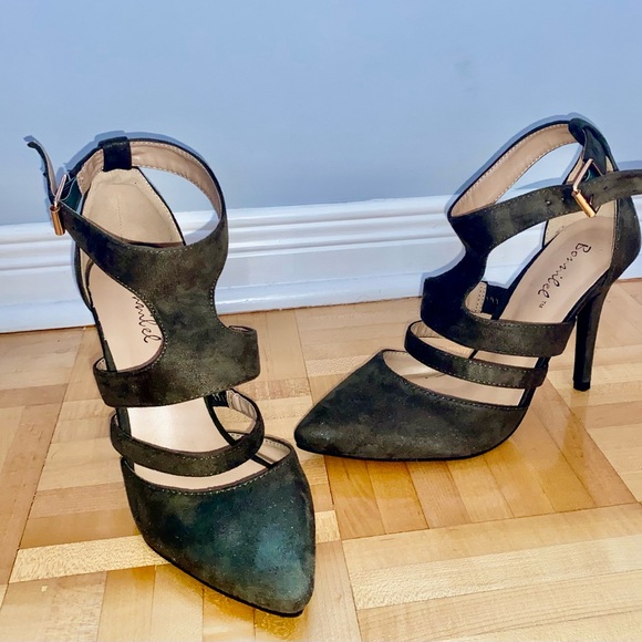 dark green high heels with strap - Picture 3 of 3